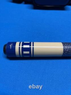 Player's Custom 808 Inlaid Pool Cue With Matching Case