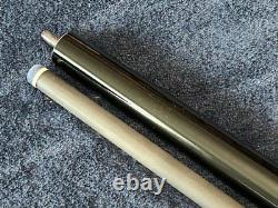 TNT Pool Cue With Carbon Fiber Shaft. Leather Tan Lizard Embossed Grip