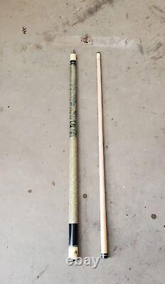 VINTAGE Golden Shark Pinnacle Custom Crafted Pool Cue