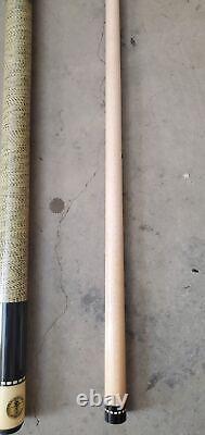 VINTAGE Golden Shark Pinnacle Custom Crafted Pool Cue